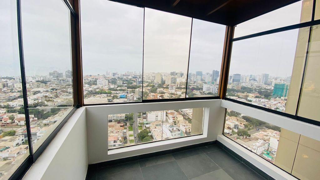 EXCLUSIVO DÚPLEX / TRÍPLEX DE LUJO EN SAN ISIDRO – US$ 1’150,000 — foto 3