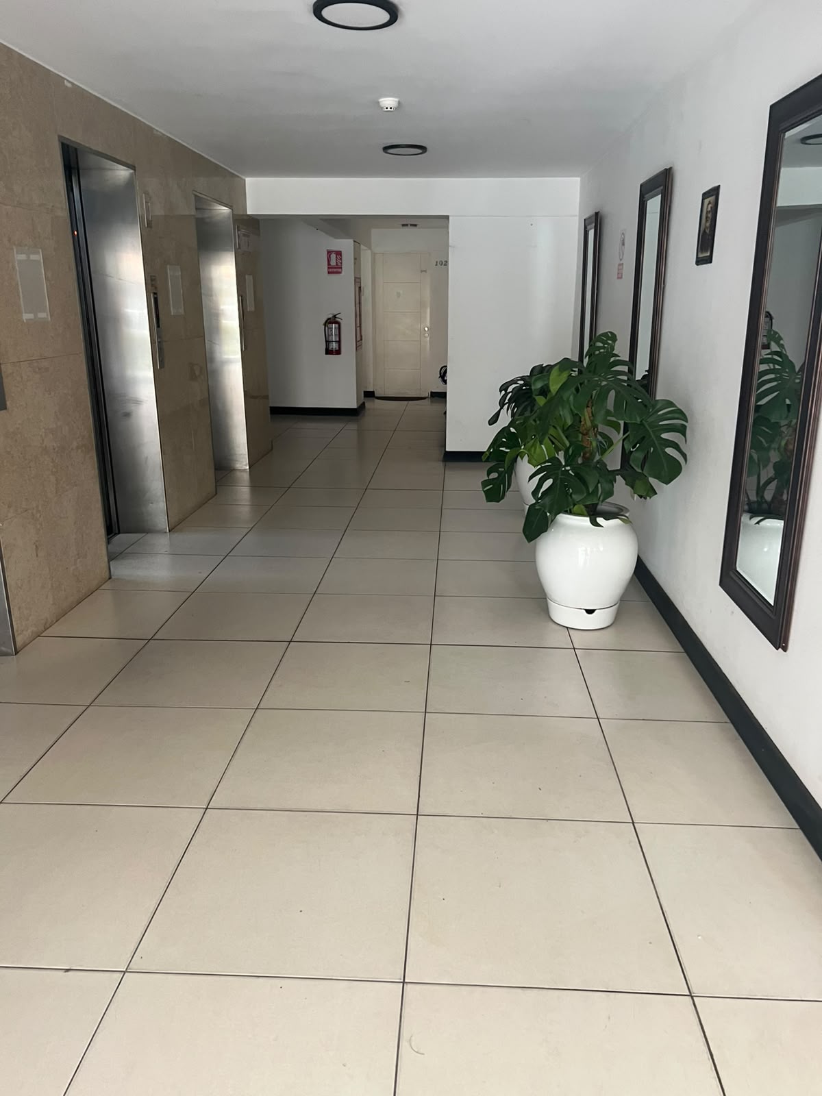 VENTA DE DEPARTAMENTO DE 2 DORMITORIOS – AV. AREQUIPA CDRA. 13 – CERCADO DE LIMA — foto 20