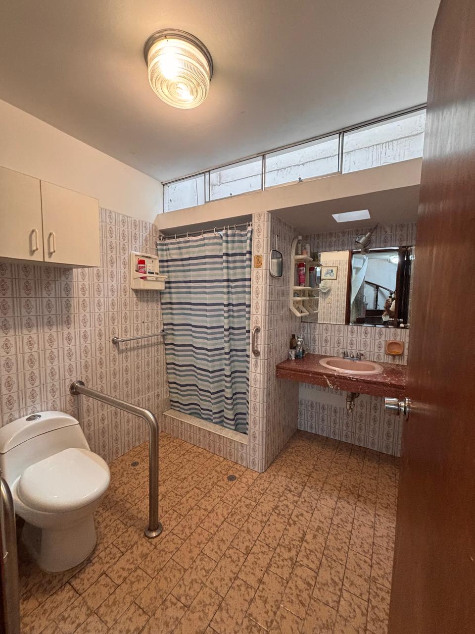VENDO CASA DE 302M2 FRENTE A PARQUE EN LAS BEGONIAS / SAN BORJA $650,000 — foto 30