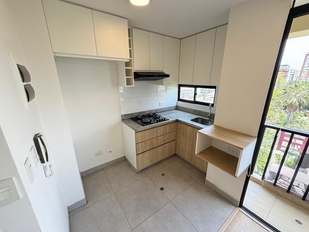 VENTA DE DEPARTAMENTO FLAT DE 2 DORMITORIOS – 66 m² – FRENTE A PARQUE - SURQUILLO — foto 6