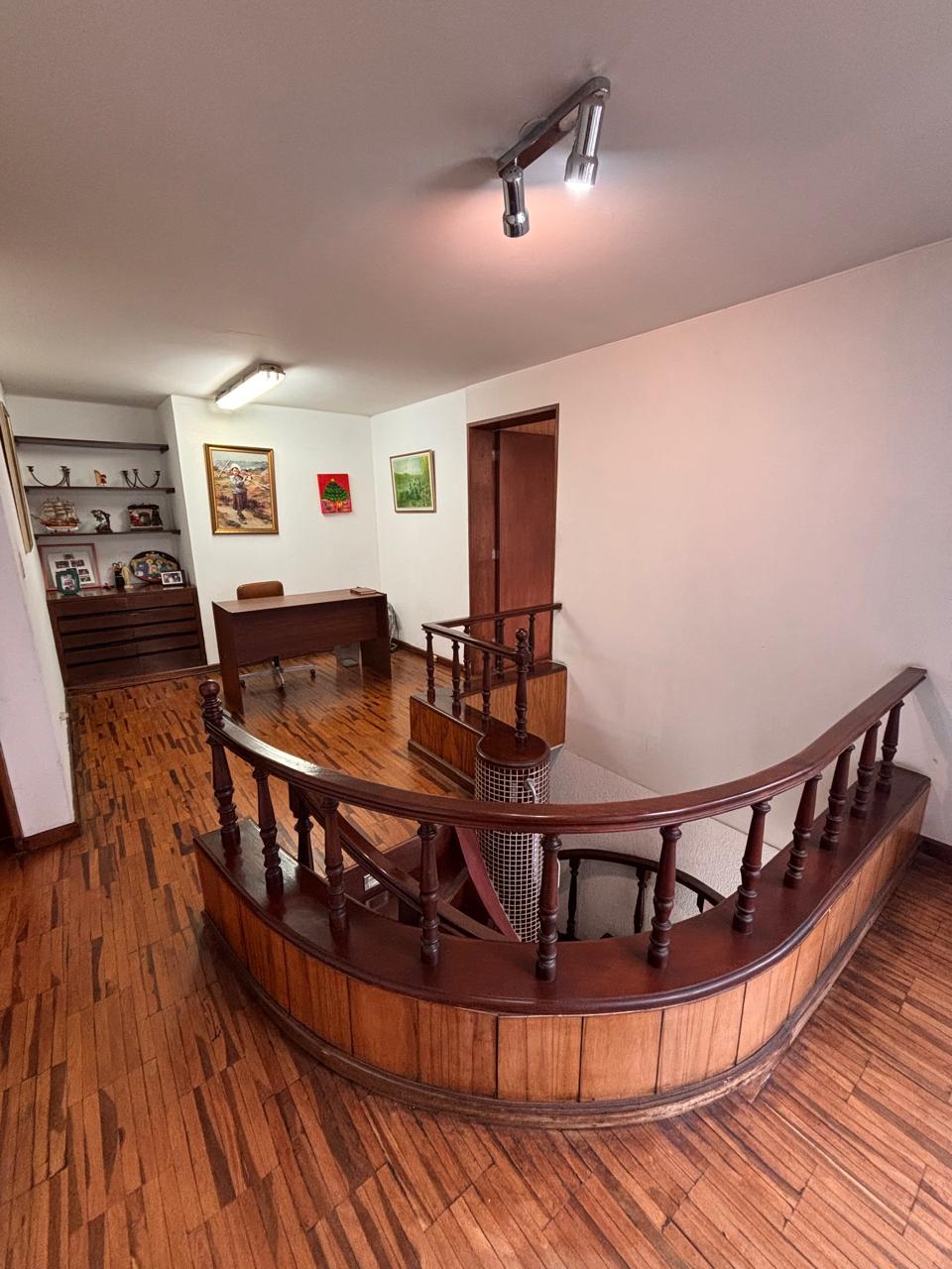 VENDO CASA DE 302M2 FRENTE A PARQUE EN LAS BEGONIAS / SAN BORJA $650,000 — foto 28