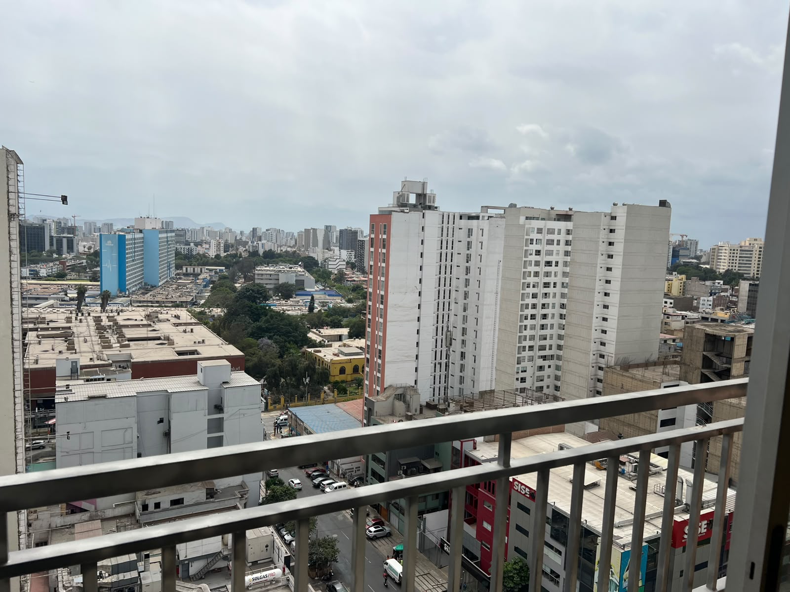 VENTA DE DEPARTAMENTO DE 2 DORMITORIOS – AV. AREQUIPA CDRA. 13 – CERCADO DE LIMA — foto 2